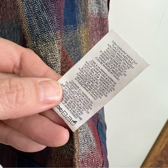 CAbi Style 3555 Collage Plaid Pearl Shacket Jacket - Picture 16 of 16